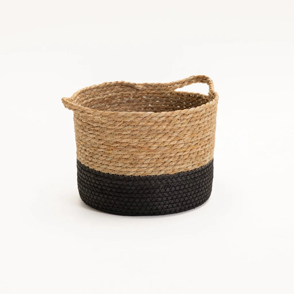 decofurn-furniture-cattail-leaf-basket-planter-k464-natural-black-woven-storage-910 Cattail Leaf Basket Planter K464 - Natural/Black - Image 1